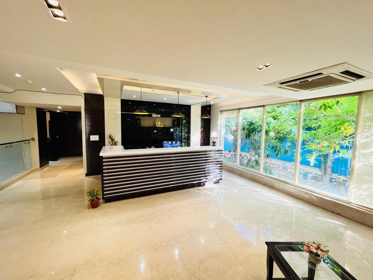 Hotel Aura Ip Grand Karkardooma Metro Station New Delhi Couple Friendly Εξωτερικό φωτογραφία