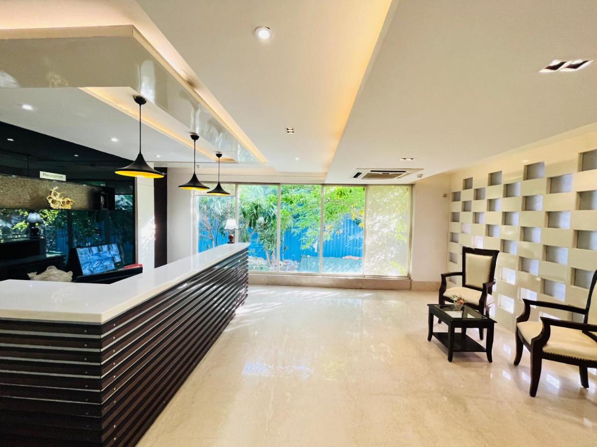 Hotel Aura Ip Grand Karkardooma Metro Station New Delhi Couple Friendly Εξωτερικό φωτογραφία